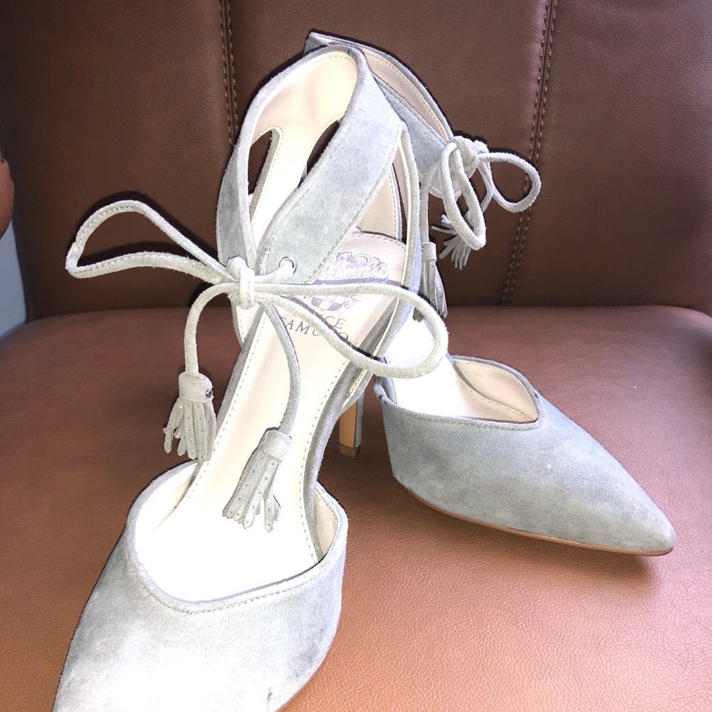 Vince Camuto Pumps